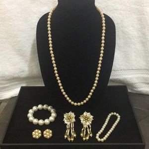 Women’s Costume Jewelry Bundle - Pearl
